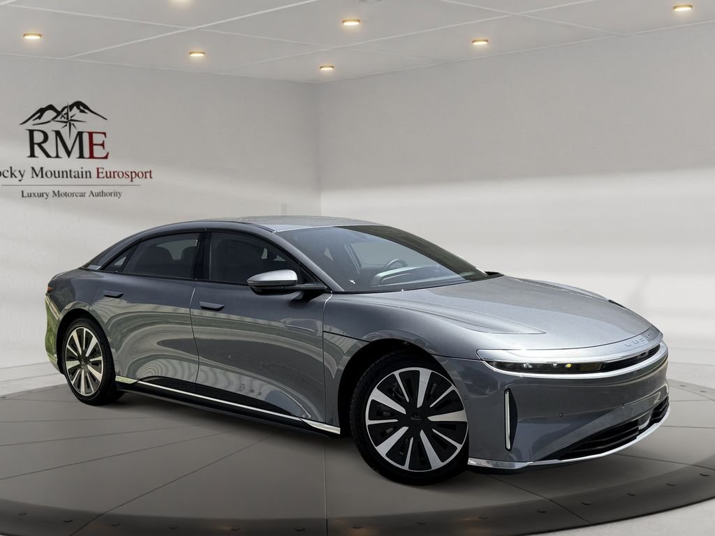 2024 Lucid Air Touring's photo