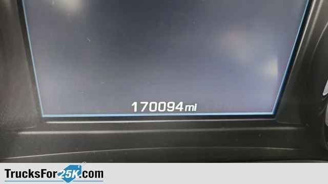 Photo 33