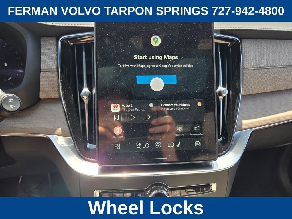 New 2026 Crystal White Volvo Plus image 27