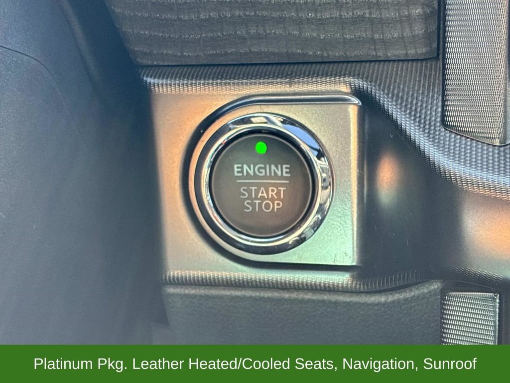 Used 2023 White Ford Platinum image 31