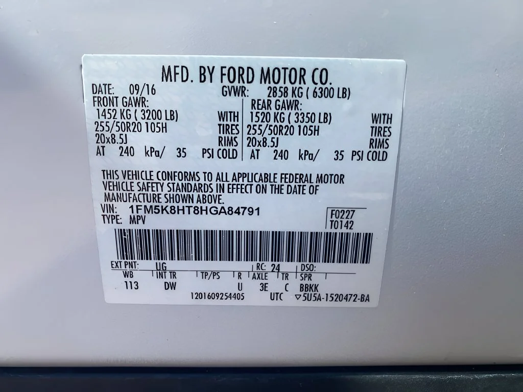 Used 2017 White Ford Platinum image 38