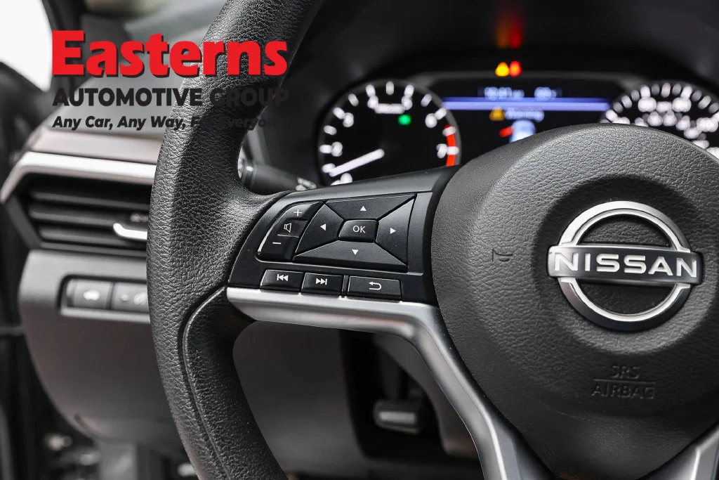 Used 2024 Gray Nissan 2.5 SV image 15