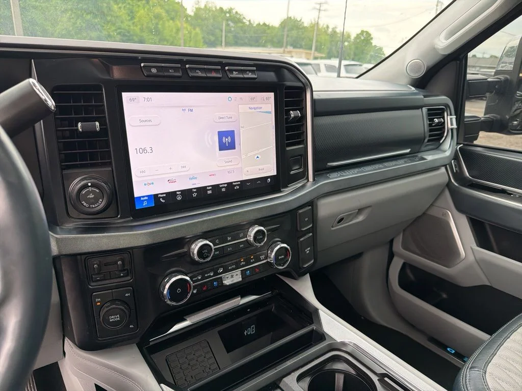 Used 2024 Black Ford Limited image 28