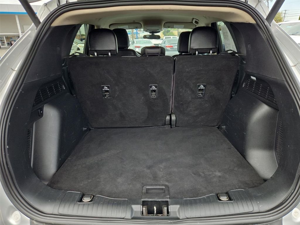 Used 2020 Silver Ford SEL image 17