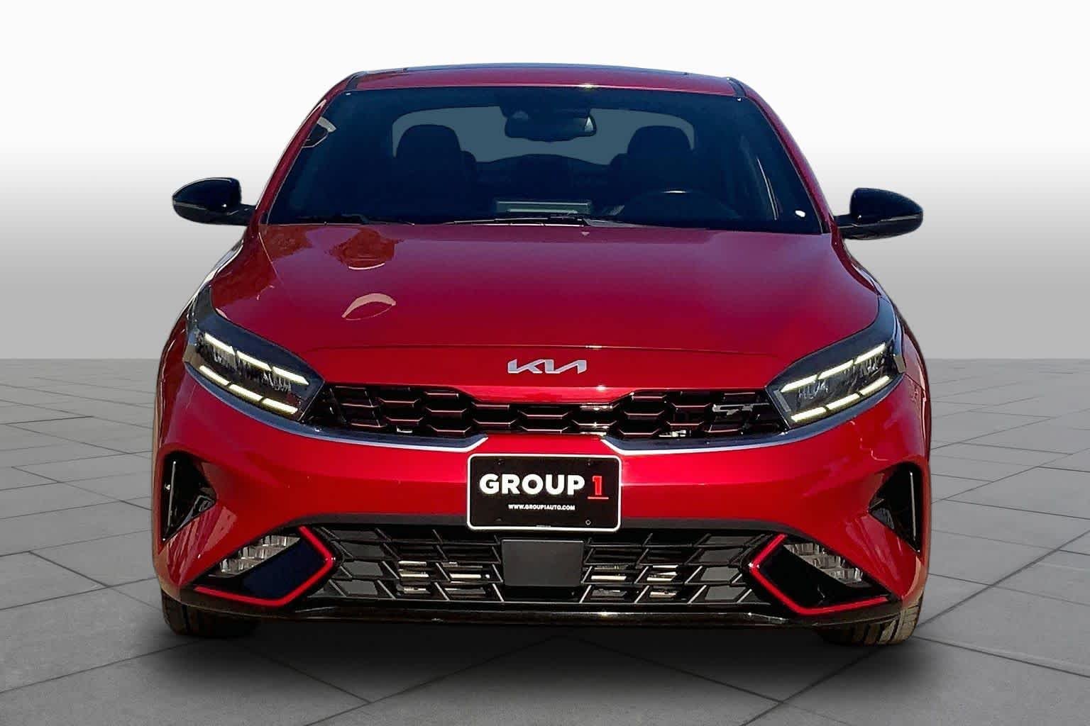Used 2023 Currant Red Kia GT image 4