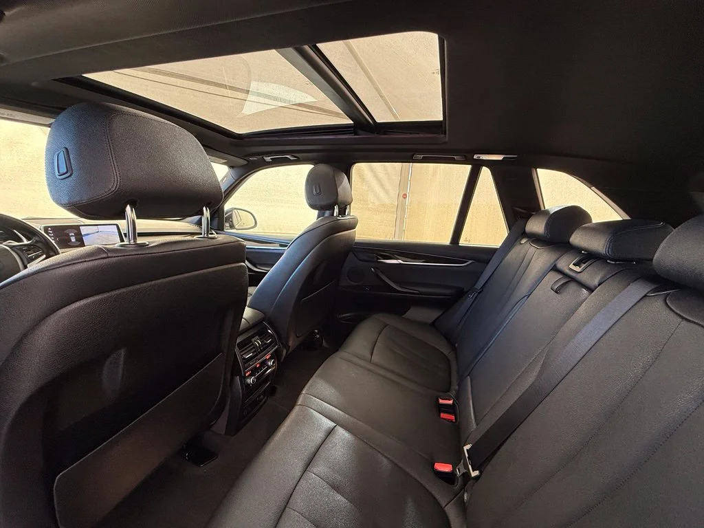 Used 2018 Dark Graphite BMW sDrive35i image 23