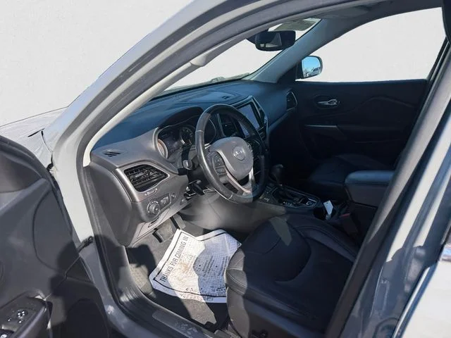 Used 2019 Sting-Gray Clearcoat Jeep Limited image 15
