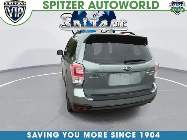 Used 2017 Green Subaru 2.5i Premium image 8
