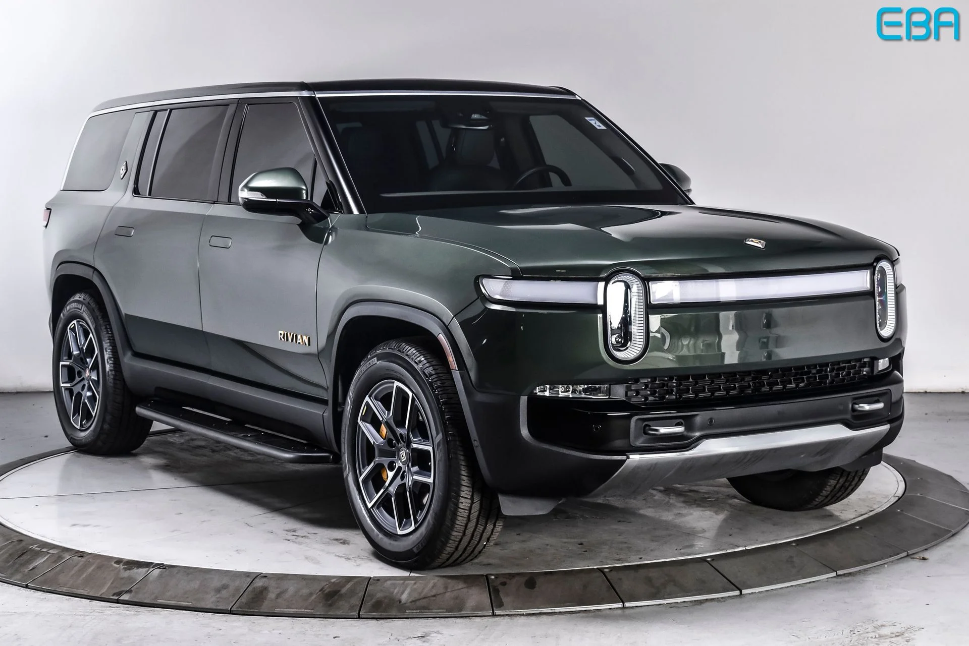 2023 Rivian R1S Adventure Quad-Motor Large Pack's photo