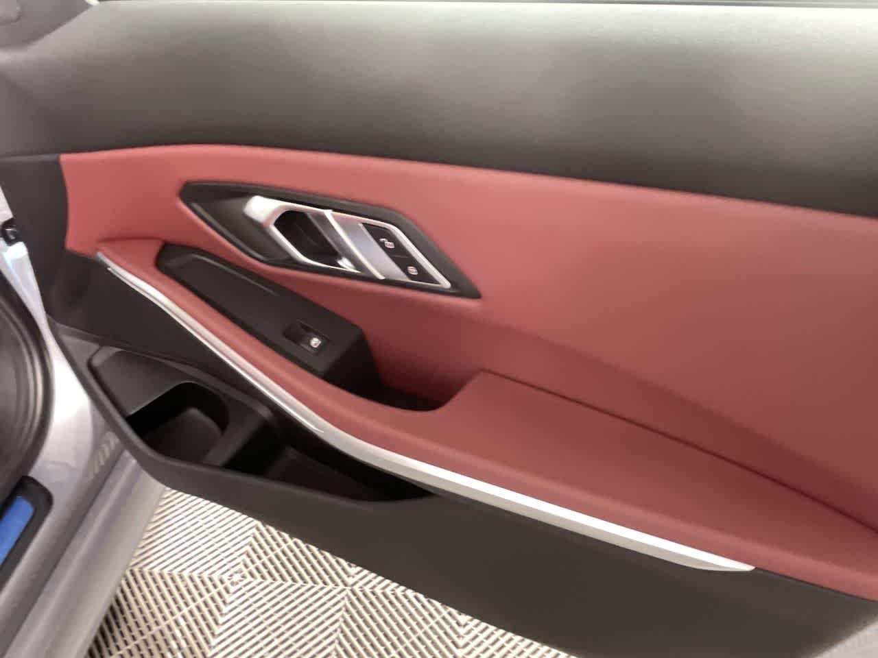 2023 BMW 3 Series 330i - Photo 17