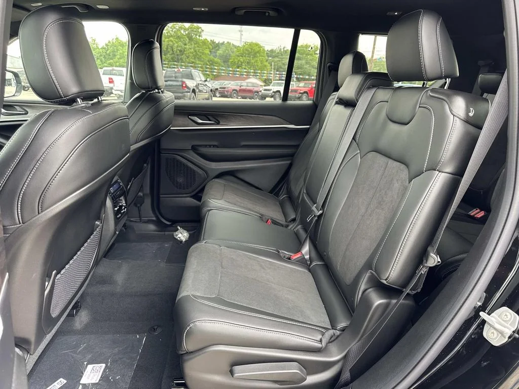 New 2026 Black Jeep Laredo image 28