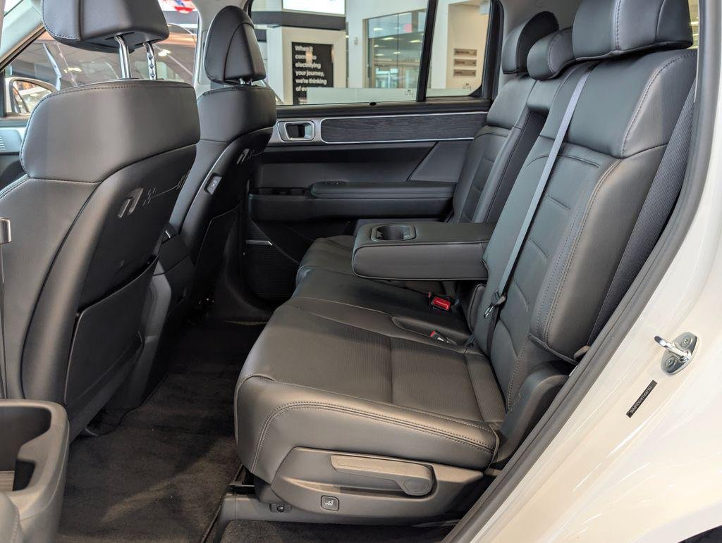 2026 Hyundai Santa Fe Limited - Photo 10