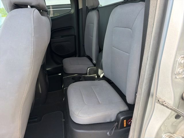 Used 2016 Silver Chevrolet LT image 5