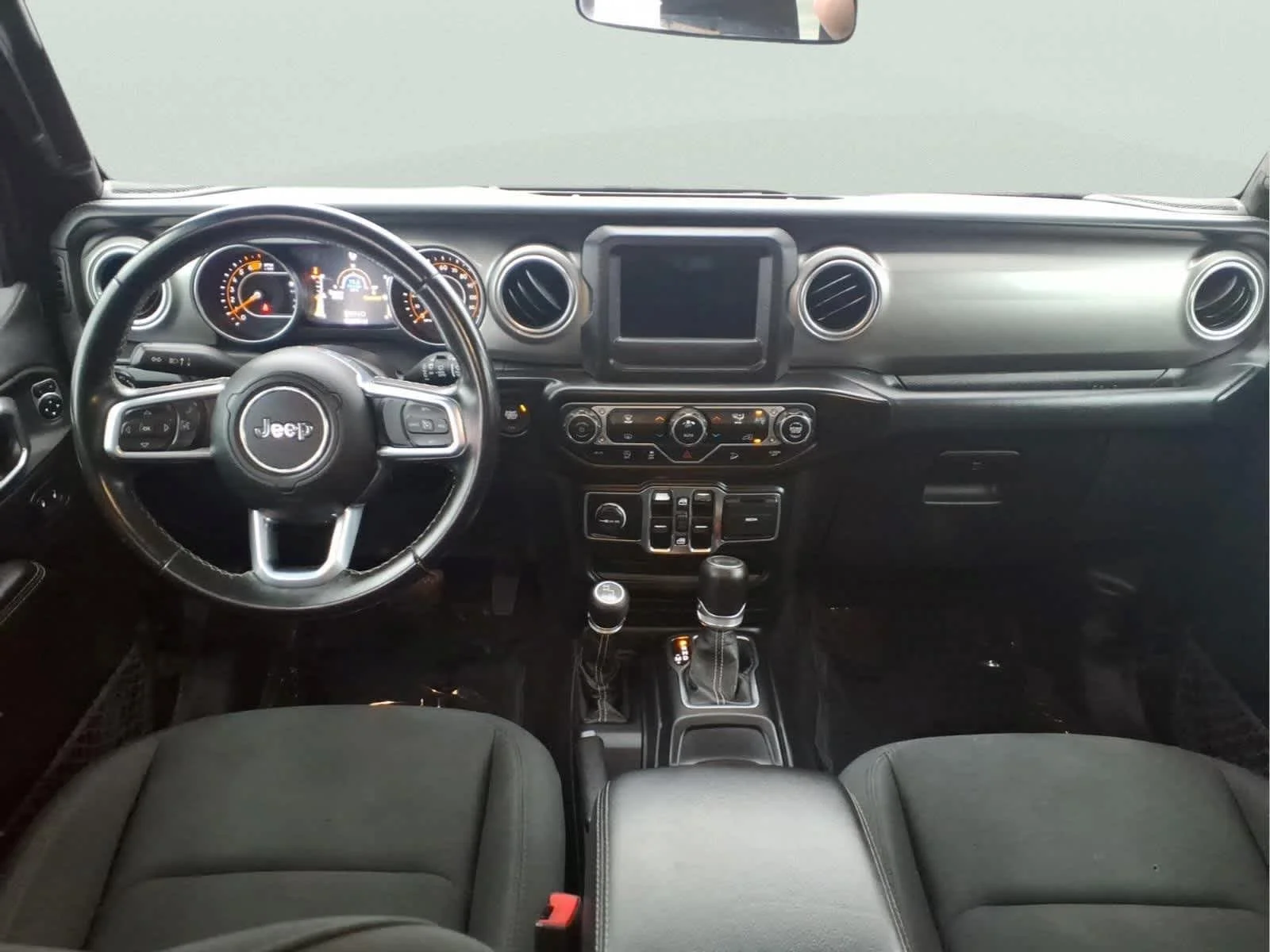 Used 2020 Black Clearcoat Jeep Sahara image 17