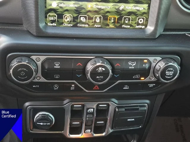 Used 2023 Red Jeep Sport S image 25