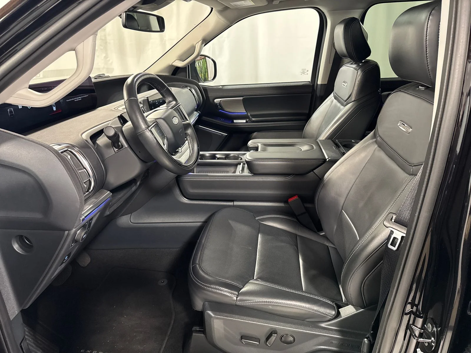 Used 2025 Black Ford Platinum image 3