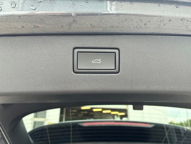 New 2026 Platinum Gray Volkswagen 2.0T SE image 6