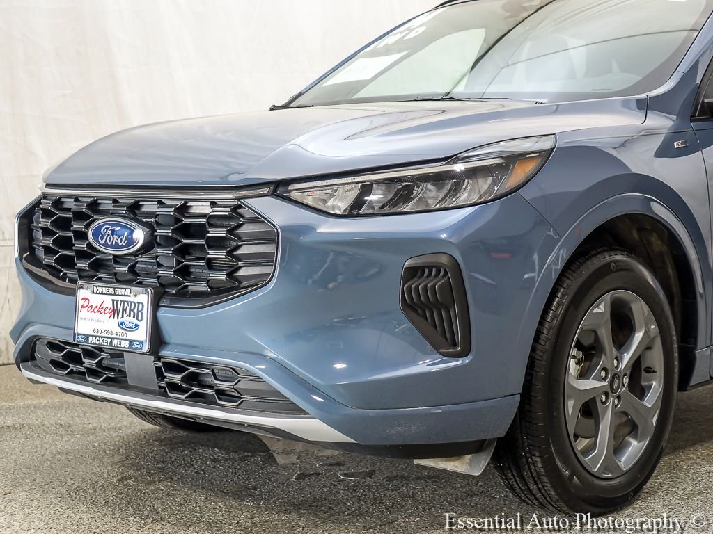 Used 2024 Vapor Blue Ford ST-Line image 4