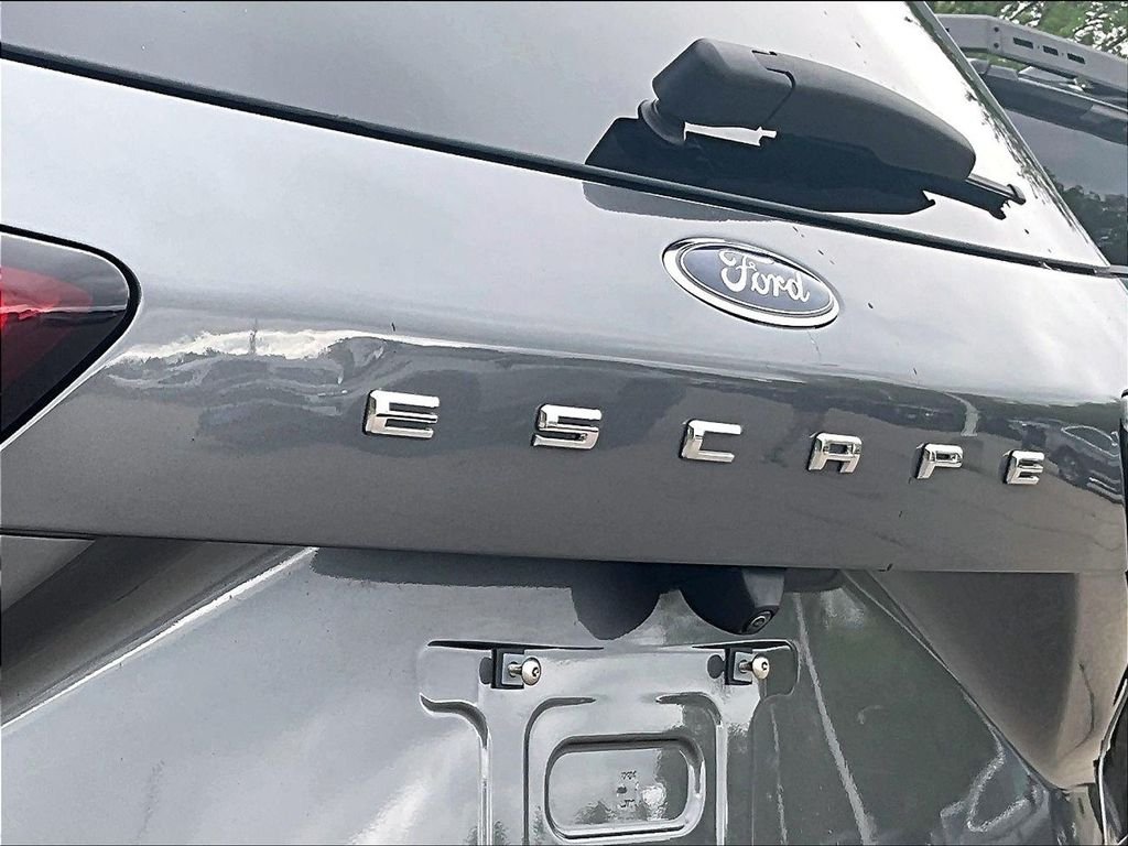 Used 2024 Gray Ford Active image 28