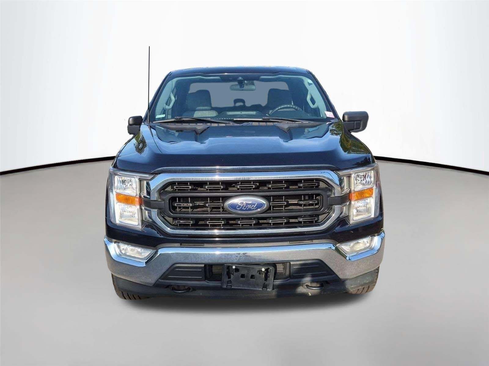 Used 2022 Antimatter Blue Metallic Ford XLT image 8