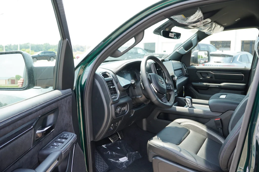 New 2026 Serrano-Green Metallic Exterior Paint RAM RHO image 10