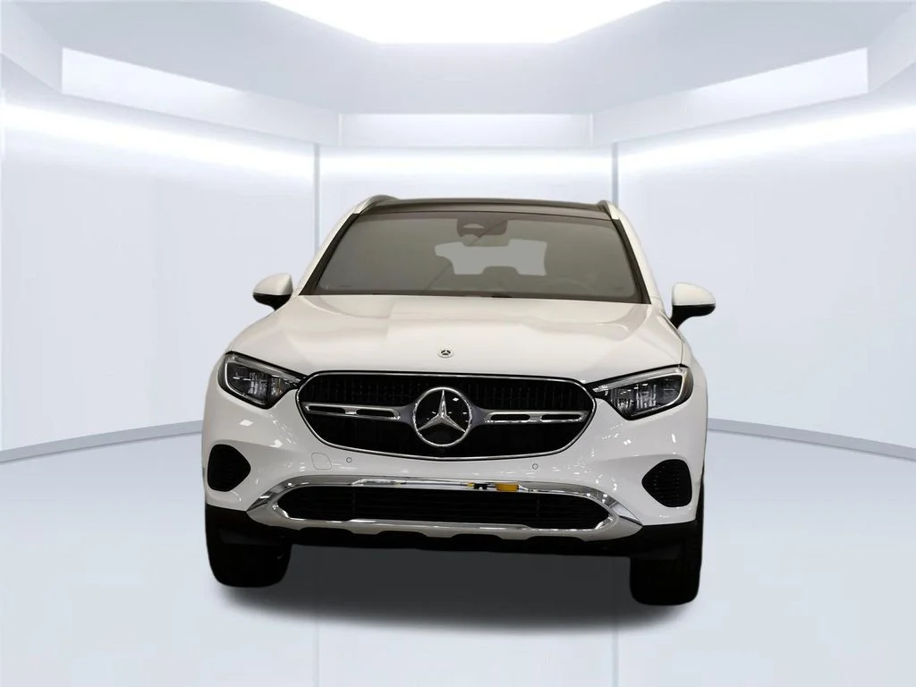 New 2026 Polar White Mercedes-Benz GLC 300 image 8