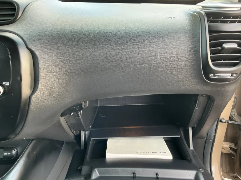 Used 2015 Brown Kia Base image 33