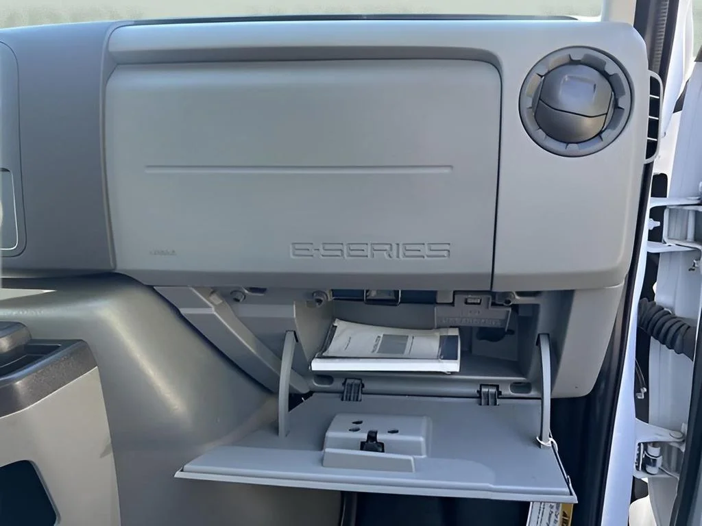 Used 2024 White Ford Base image 29