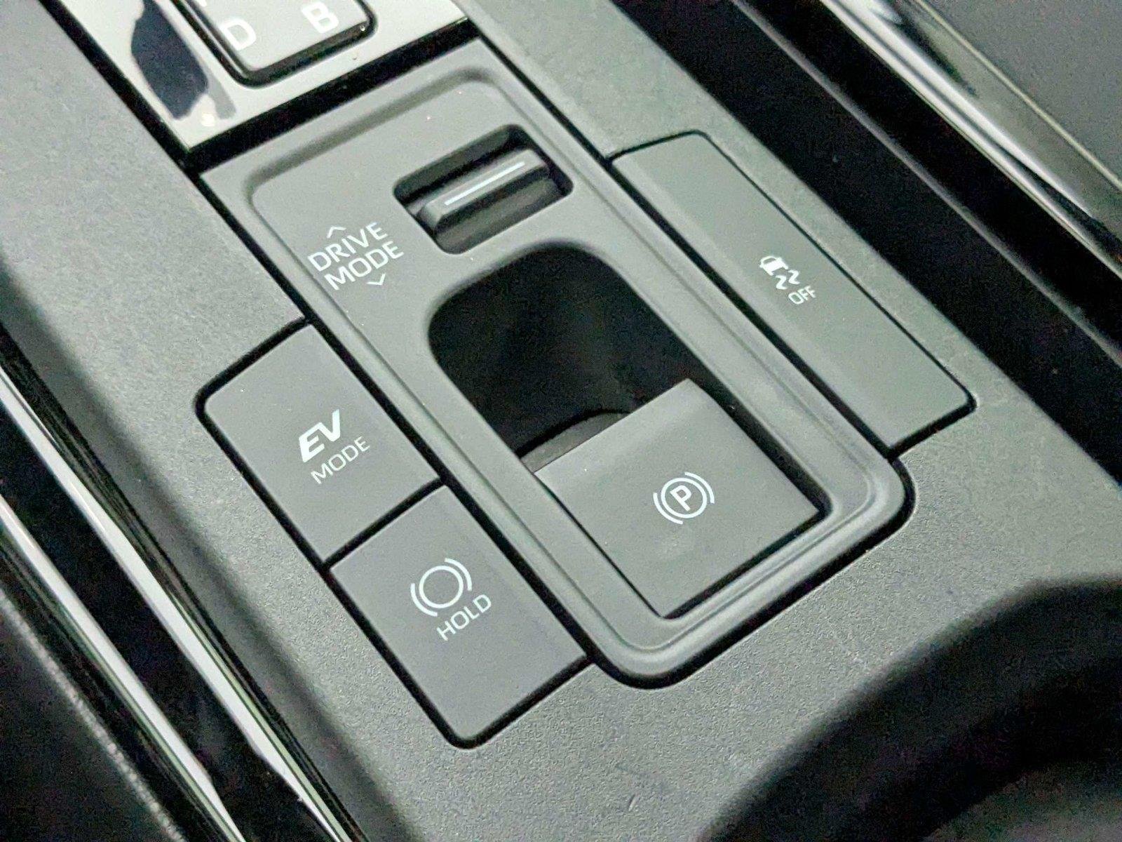 Used 2025 Cutting Edge Toyota LE image 24