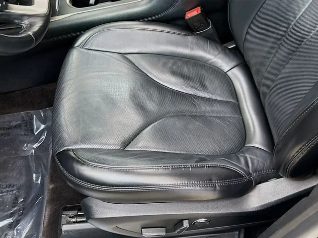 Used 2019 Black Lincoln Reserve image 19