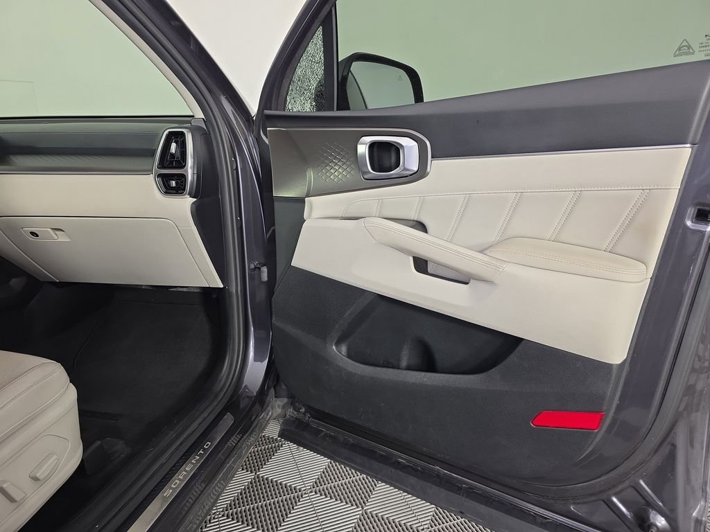 Used 2022 Gray Kia SX image 36