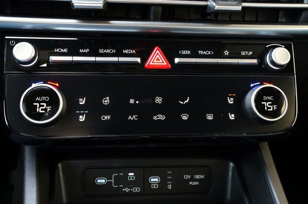 New 2025 Phantom Black Hyundai Limited image 27