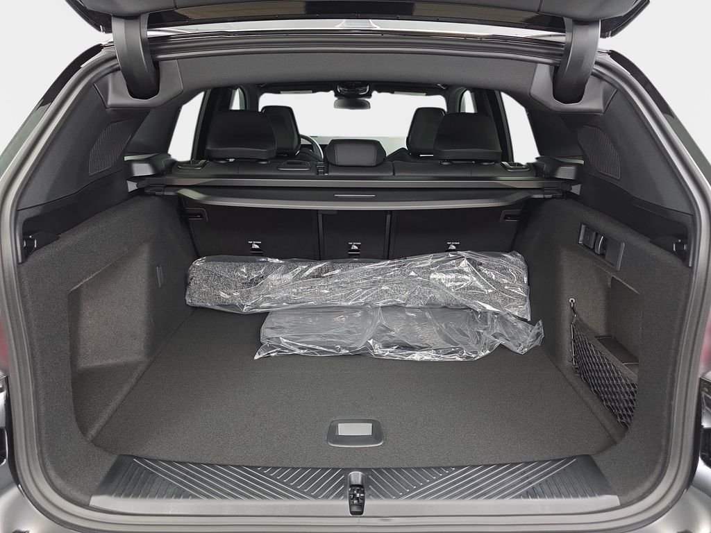 New 2026 Black Sapphire Metallic BMW M50 xDrive image 12