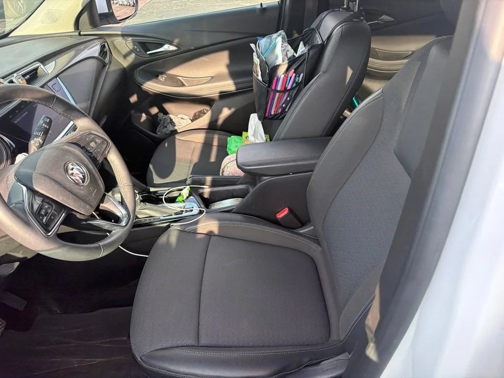 Used 2023 SUMMIT WHITE Buick Preferred image 7