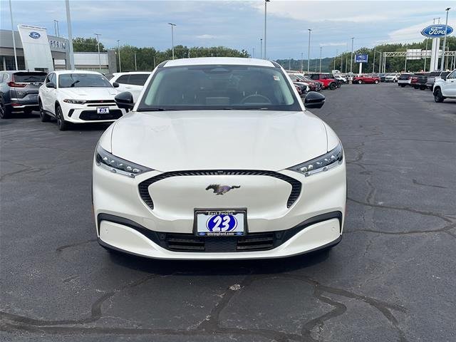 Used 2023 Star White Ford Select image 39