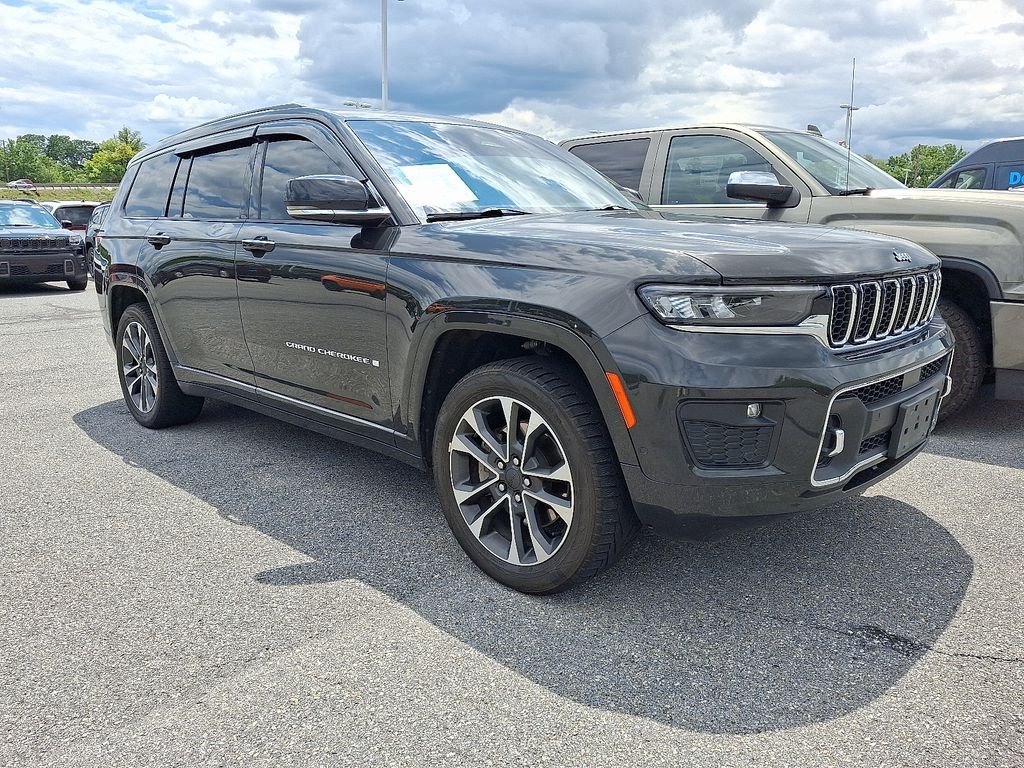 Used 2022 Rocky Mountain Pearlcoat Jeep Overland image 1