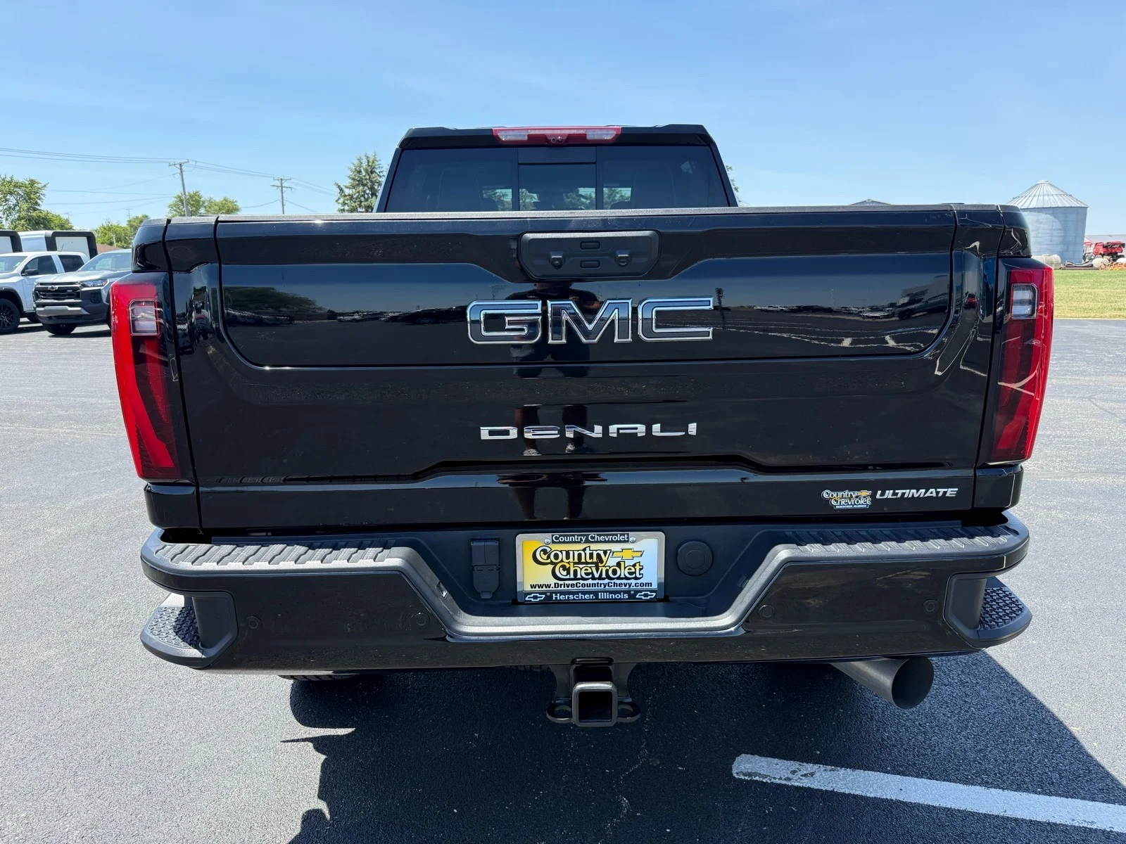 Used 2024 Onyx Black GMC Denali Ultimate image 4