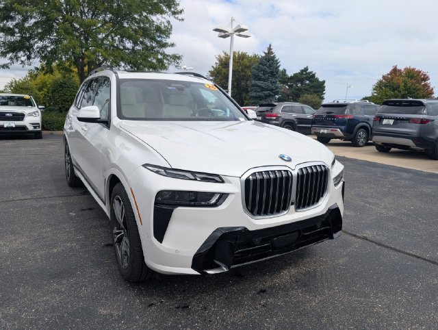 Certified Used 2026 Mineral White Metallic BMW xDrive40i image 8