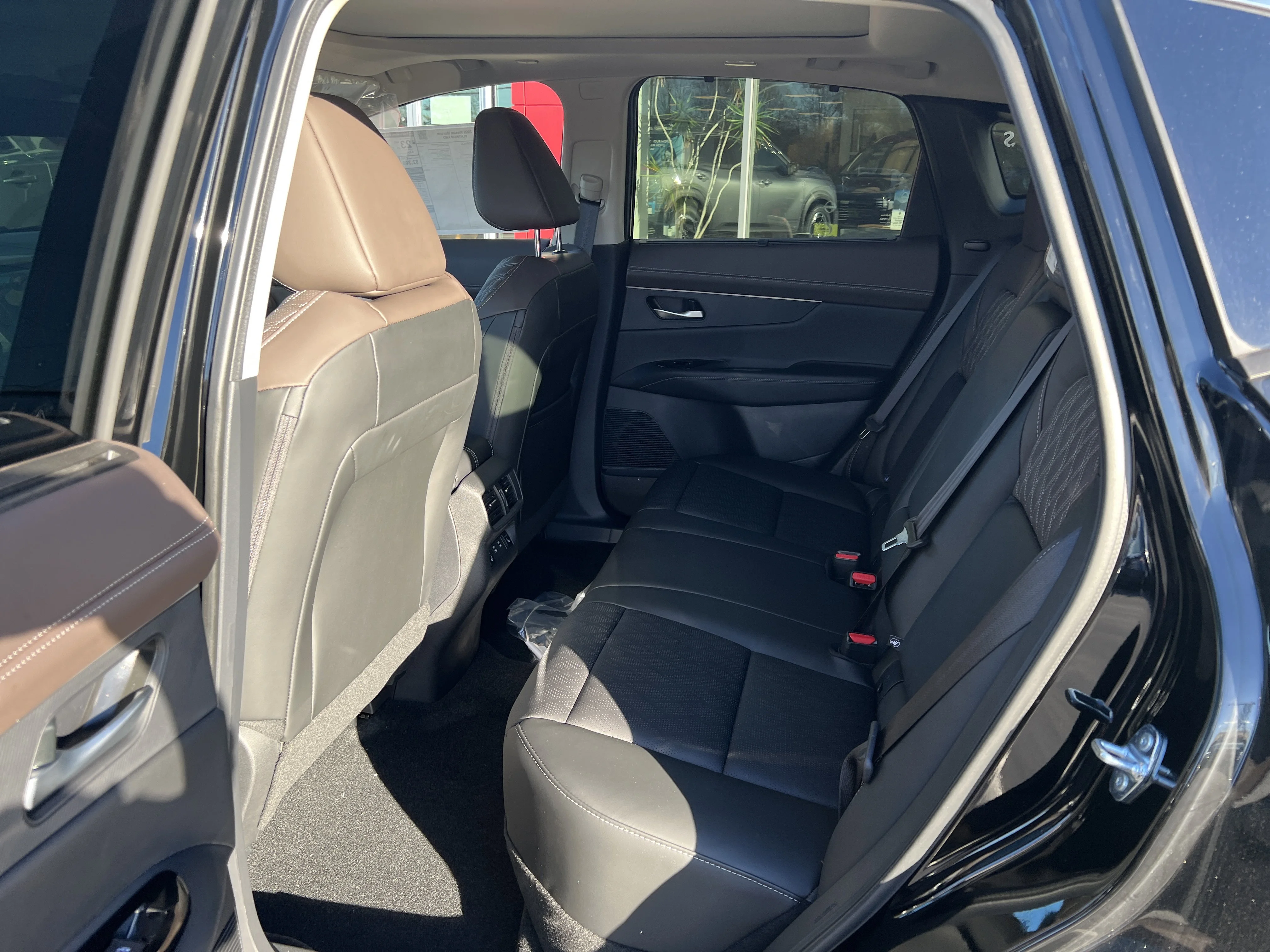 2026 Nissan Murano Platinum - Photo 6