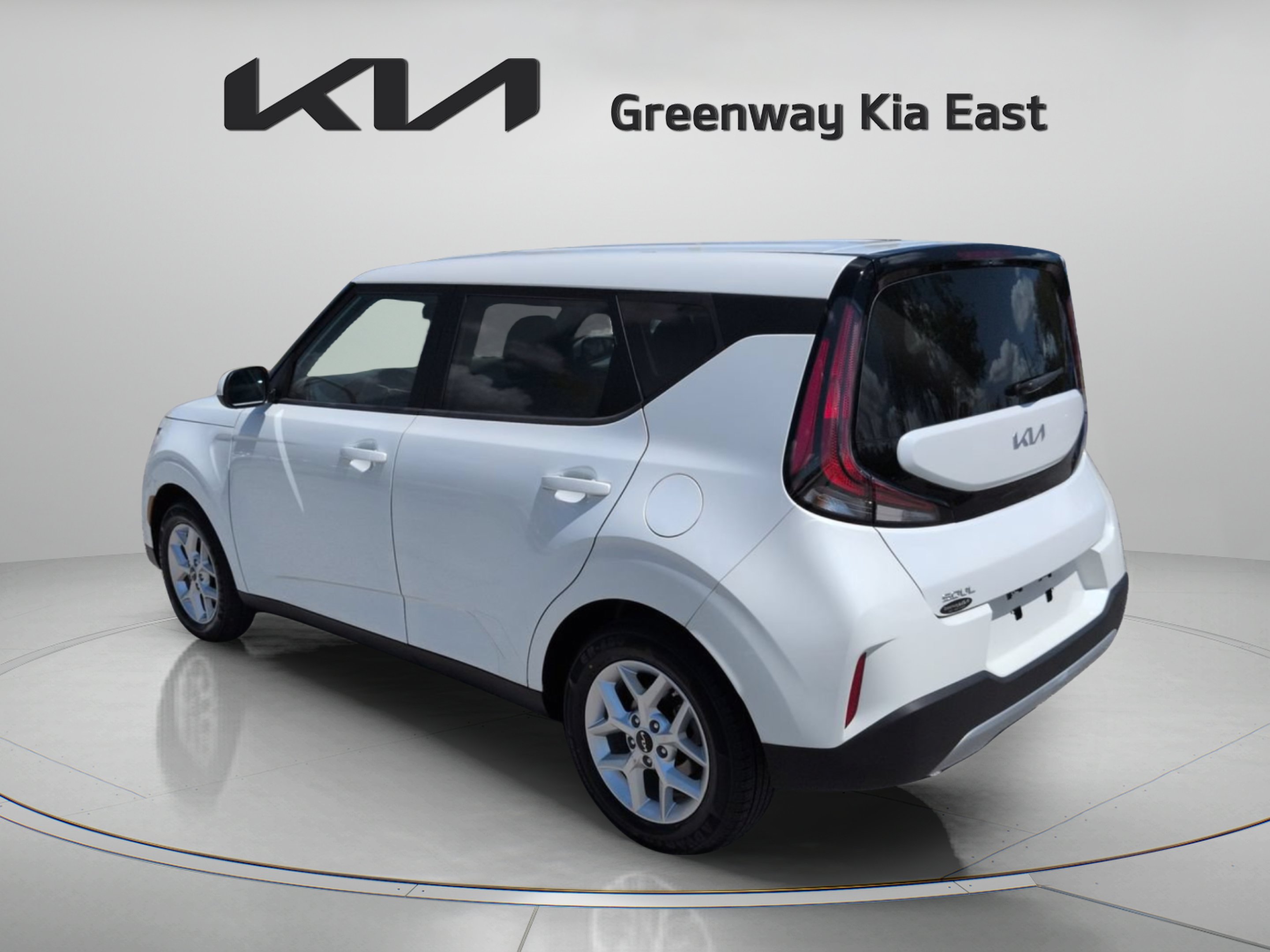 Certified Used 2023 Snow White Pearl Kia LX image 8