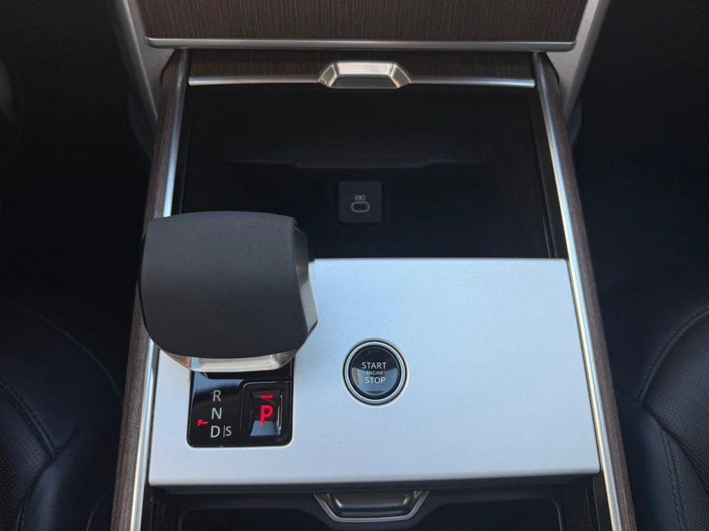 2024 Land Rover Range Rover SE - Photo 24