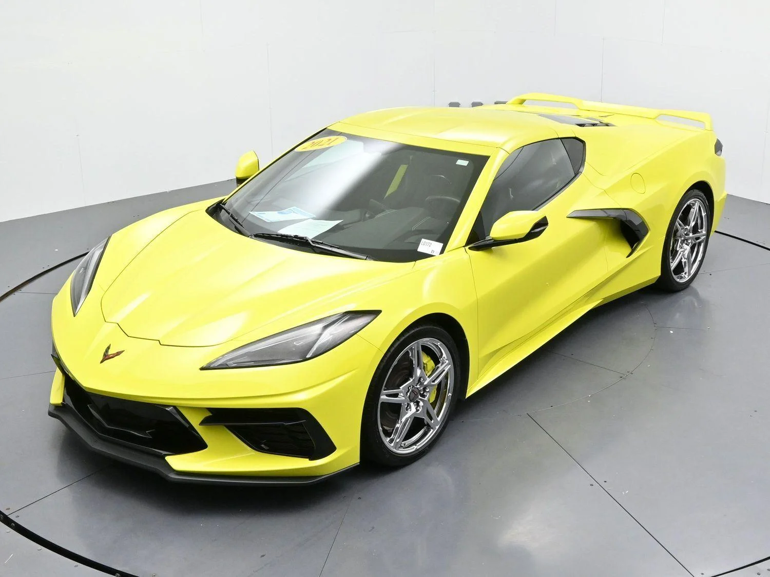 Used 2021 ACCELERATE YELLOW METALLIC Chevrolet 1LT image 38