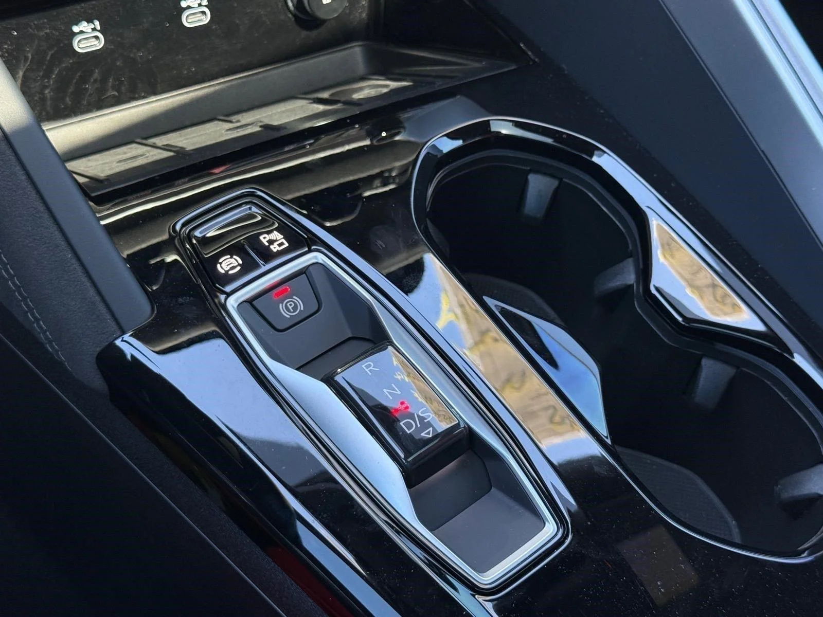 Used 2025 Daytona Gray Metallic Audi Premium Plus image 7