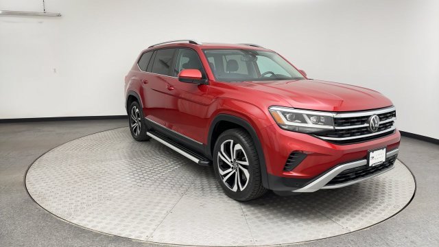 Used 2022 Red Volkswagen SEL image 8