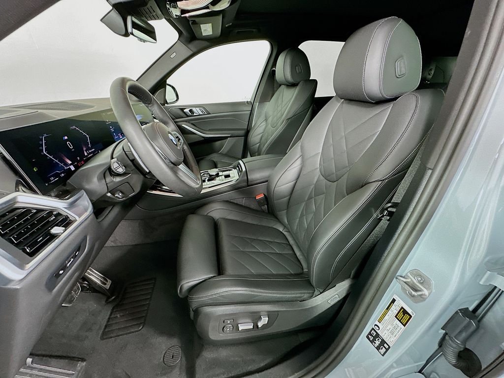 Used 2026 Brooklyn Grey Metallic BMW xDrive40i image 21