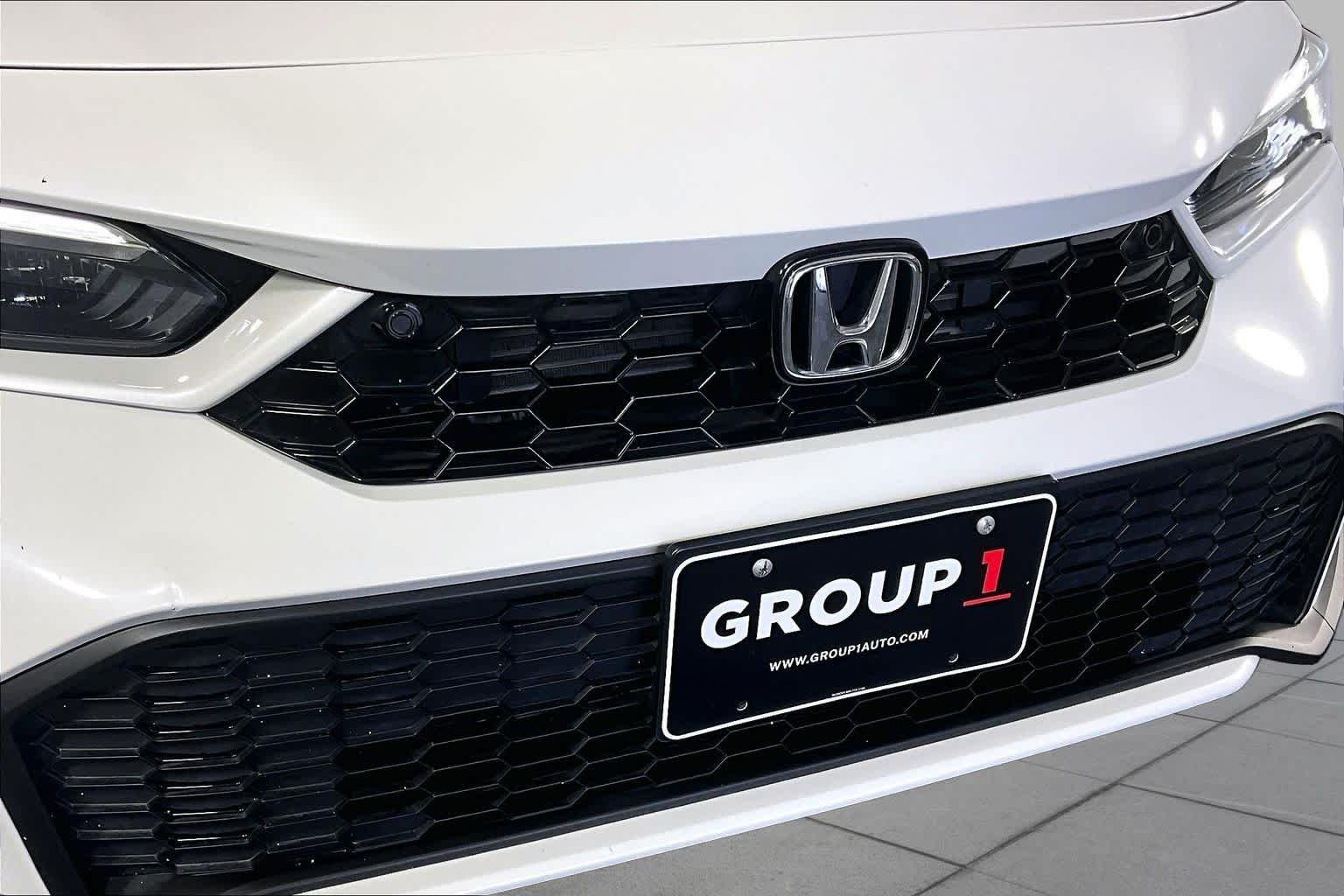 Used 2025 Platinum White Pearl Honda Sport Touring image 29