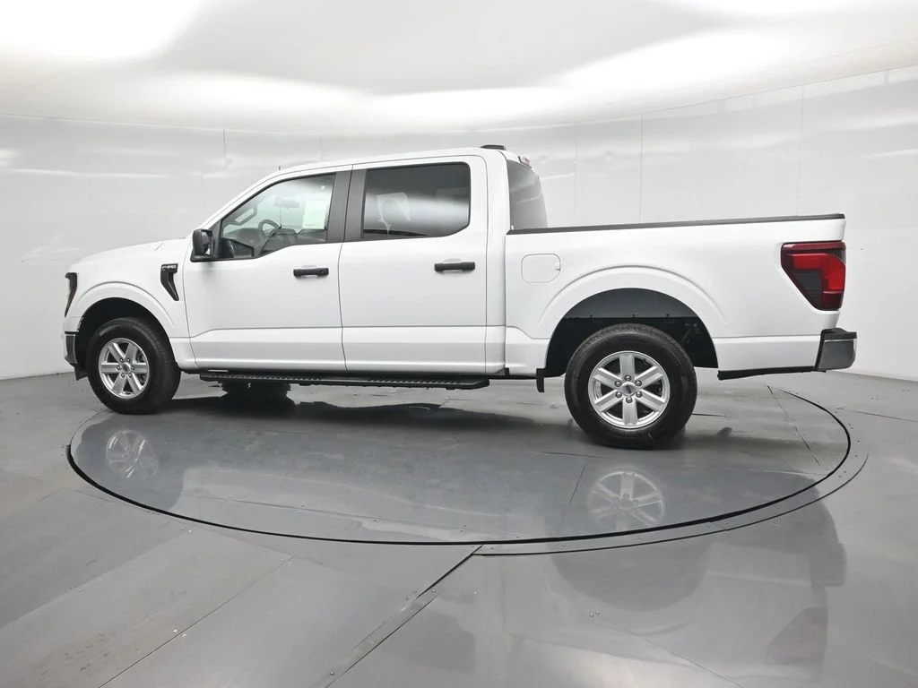 New 2026 Oxford White Ford XL image 5