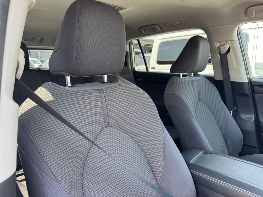 Used 2023 Silver Toyota LE image 17