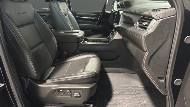Used 2024 Onyx Black GMC Denali image 24