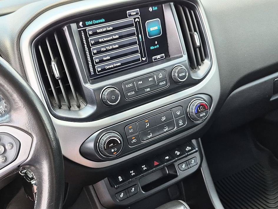 Used 2018 SUMMIT WHITE Chevrolet 4WD ZR2 image 21